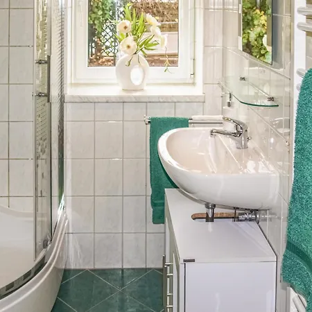 2 Bedroom Awesome In Rubkow