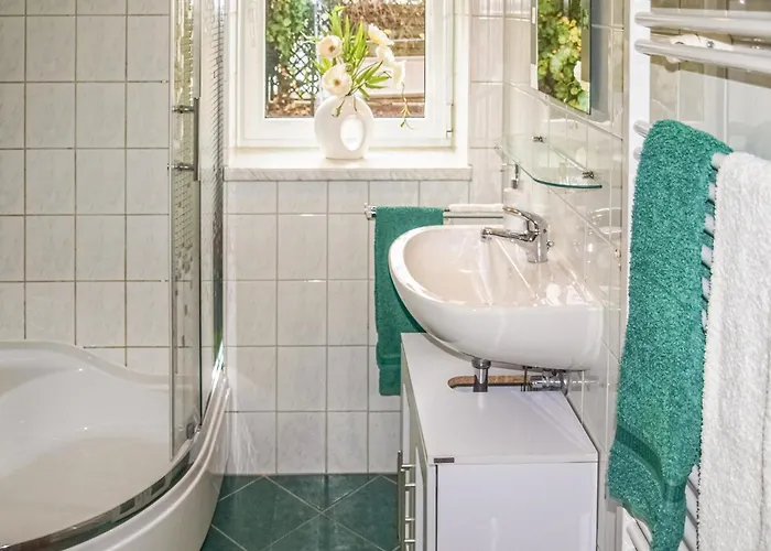 2 Bedroom Awesome In Rubkow